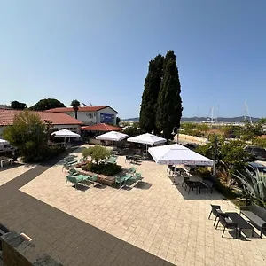 navštívit hotel